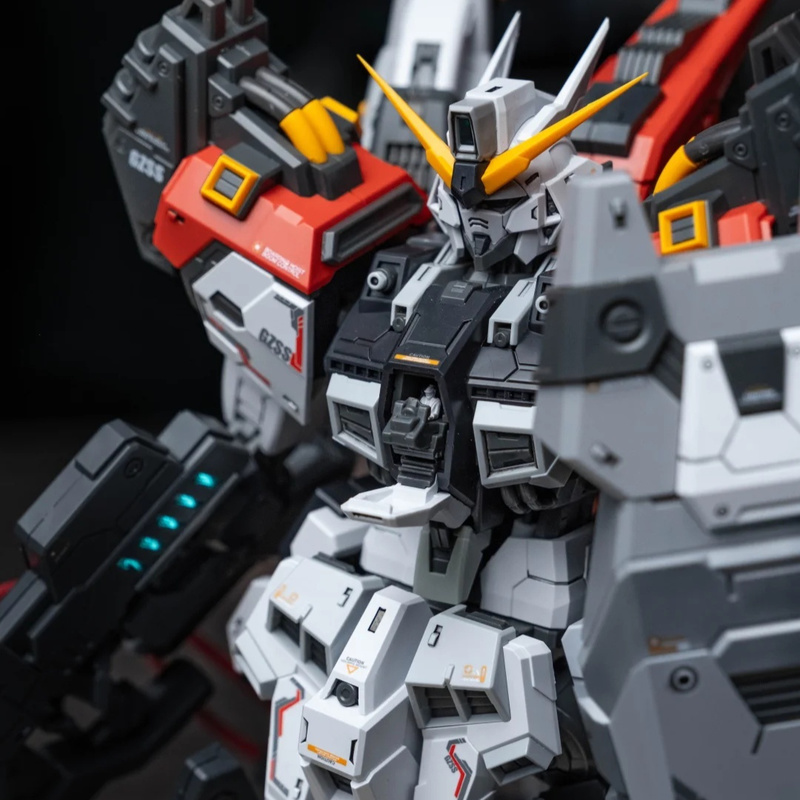 Model Kit Fenrir - ZZA REGUS GZSS-OX-001 Captain Mobile Suit: